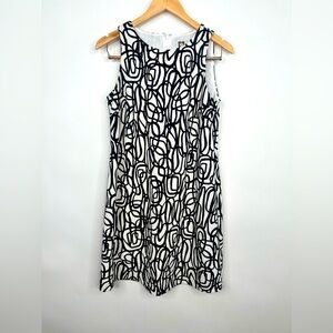 Anne Klein Black & White Graphic design Sheath dress. Size 6 regular sleeveless.